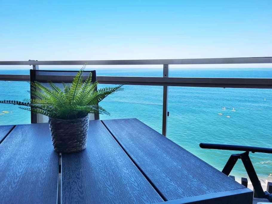 Europa House! Vistas Panoramicas Al Mar *